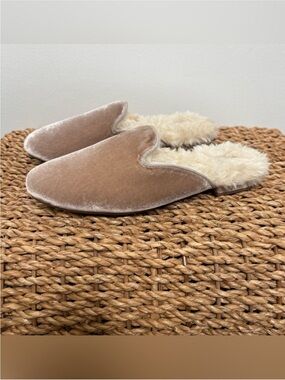 Birdies THE PHOEBE Cream Velvet Faux Fur. Size 6, Women’s Loafer Flat Mule